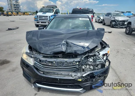 2017 Honda Accord Ex z USA, uszkodzony, nr VIN 1HGCR2F77HA053322